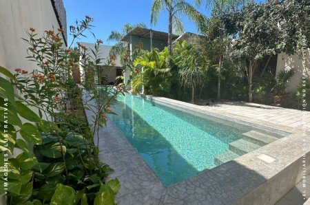 Casa en venta en Conkal casa gemela dentro de privada con amenidades